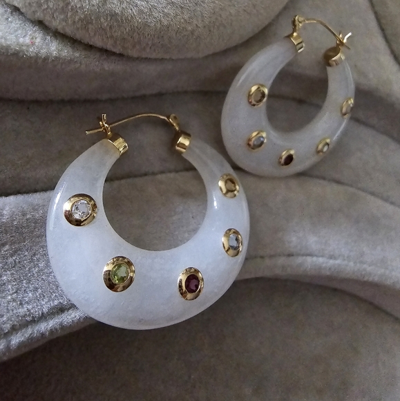 SOLD Ross Simons 14k Yellow gold Bezel Gemstone White Jade puffy hoop earrings - Picture 3 of 13